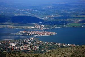 Ostavlja bez daha: Snimak prelepog grčkog grada iz vazduha oduševio sve VIDEO