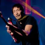 Сбогом, Крис Риа! Отиде си гласът, който ни водеше към дома за Коледа