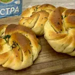 Хлебчетата с чесън и билково масло