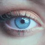Oči kažejo na tri simptome resnih zdravstvenih težav, ki jih lahko odkrijete pravočasno