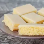Recept za limonino pecivo, osvežujočo sladico, ki se prileže na piknikih
