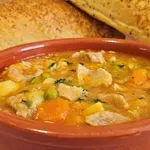 Recept: Telečja obara z zelenjavo – topel domač obrok za vso družino