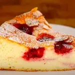 Recept: Skutina sladica s sadjem – odlična za tople dni