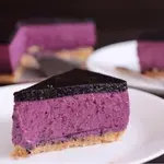 Najboljši borovničevi cheesecake brez peke: sladica, ki vedno očara