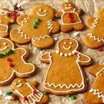 Mehki praznični piškoti z ingverjem in cimetom: decembrska klasika, ki vedno navduši