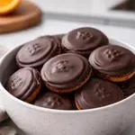 Recept za domače Jaffa piškote, ki prekašajo kupljene