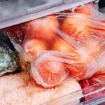 Seznam živil, ki jih ne smete zamrzovati, ker izgubijo kakovost, okus in teksturo