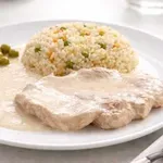 Ideja za kosilo: Sočni zrezki v preprosti smetanovi omaki