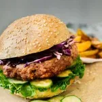 Najbolj sočni vegetarijanski burgerji, ki jih boste kdaj poskusili