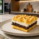 Krhka pita s skuto in rožičem, ki bo navdušila