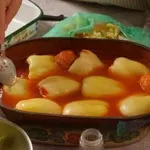 Polnjene paprike iz pečice so še bolj okusne kot po klasičnem receptu
