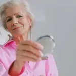 5 najpogostejših napak pri negi zrele kože. Jih delate tudi vi?