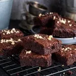 Nutellini browniji brez kompliciranja. Ena skleda in 18 minut peke