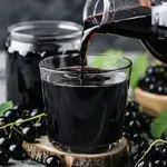 Domači sok iz aronije: En trik pa lahko omili njeno značilno trpkost