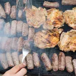 Je žar bolj zdrav od ocvrte hrane? Preverite, kaj pravijo strokovnjaki