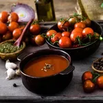 Domača paradižnikova juha iz le 3 sestavin: pogrela vas bo do srca