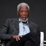 88-letni Morgan Freeman razkriva skrivnost dolgega in vitalnega življenja: "Vsako jutro naredite to"
