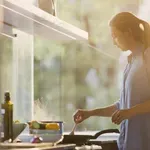 Kako med kuhanjem zmanjšati vročino v kuhinji?