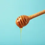 Javorjev sirup ali med: kaj je boljša izbira za stabilen krvni sladkor?