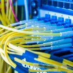Rekordna ulaganja i ubrzani rast optičkih mreža