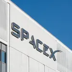 SpaceX kupuje frekvencije za mobilnu mrežu