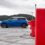 Test: MINI Cooper SE - Urbano zavetje tehnologije s prepričljivo imitacijo izvirnika