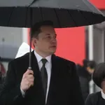 Nobelovac kaže da je Mask postao bilioner zbog „nameštenog sistema“