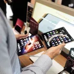 HONOR predstavlja HONOR Magic V6 u Srbiji: ultimativni AI preklopni flagship koji spaja ultra-tanak i izdržljiv dizajn sa produktivnošću kroz različite ekosisteme