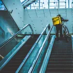 Zbog radnika Wolt, Glovo, Yandex i drugih platformskih servisa mora da se menja zakon o radu