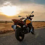 Moto Guzzi V85TT E5 – Pozitivno drugačiji od konkurencije