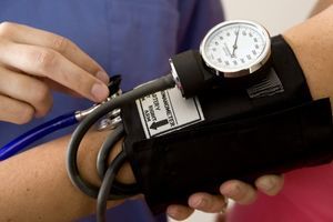 Hipertenzija – nastanek, zdravljenje in vpliv telesne aktivnosti