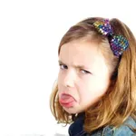 Primerjava pristopov permisivne in klasične vzgoje otroka