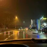 Smrtno stradao pješak, udarila ga dva automobila