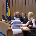 Ademović prijavljen tužiteljstvu jer je ''namjerno'' na sjednici prozvao Karadžića