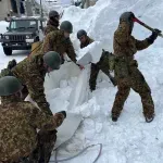 VIDEO | Deseci ljudi poginuli u Japanu, snježna oluja doslovce zatrpala gradove