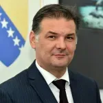 Poznati glumac se vratio u politiku