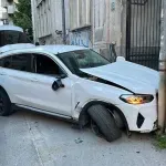 Automobil udario u zgradu u Sarajevu: ''Ja sam mislio da je granata''
