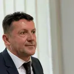 General: Politika kao umijeće nemogućeg