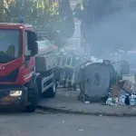 Zapalilo se smeće kod tržnice u Mostaru