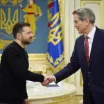 Trumpov ministar pokušao spriječiti sastanak Trump i Zelenskog: "Mali gad" i ‘"Mr Bean na cracku"
