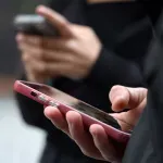 Češka zabranjuje mobitele u školama: "Nema ni na odmoru"