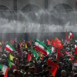 Tisuće Iranaca na ispraćaju Khameneija: "Ubit ćemo onoga koji je ubio našeg imama"
