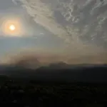 Vatra krenula prema Velikom Rujištu, kod Konjica ugrožena borova šuma