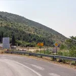 Sudar dva automobila i motocikla na cesti Mostar - Čitluk