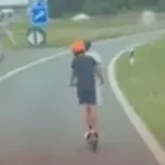 VIDEO | Dvojica dječaka na električnom romobilu vozila autocestom