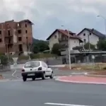 VIDEO | Dan nakon otvaranja kružnog toka, vozač napravio pomutnju i zbunio sve oko sebe