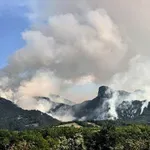 Požar kod Konjica i dalje aktivan, u gašenje uključeni helikopteri i brojne ekipe