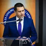 Adilu Šuti prijete smrću