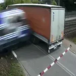 Vozaču iz BiH prijete tri godine zatvora nakon sudara vlaka i kamiona u Poljskoj