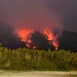 Borba na Plješevici: Vojnici preko zip-linea dopremaju vodu do požarišta